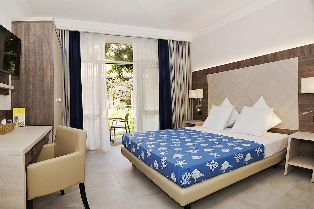 Tui Magic Life Calabria Hotel Pizzo  Luaran gambar